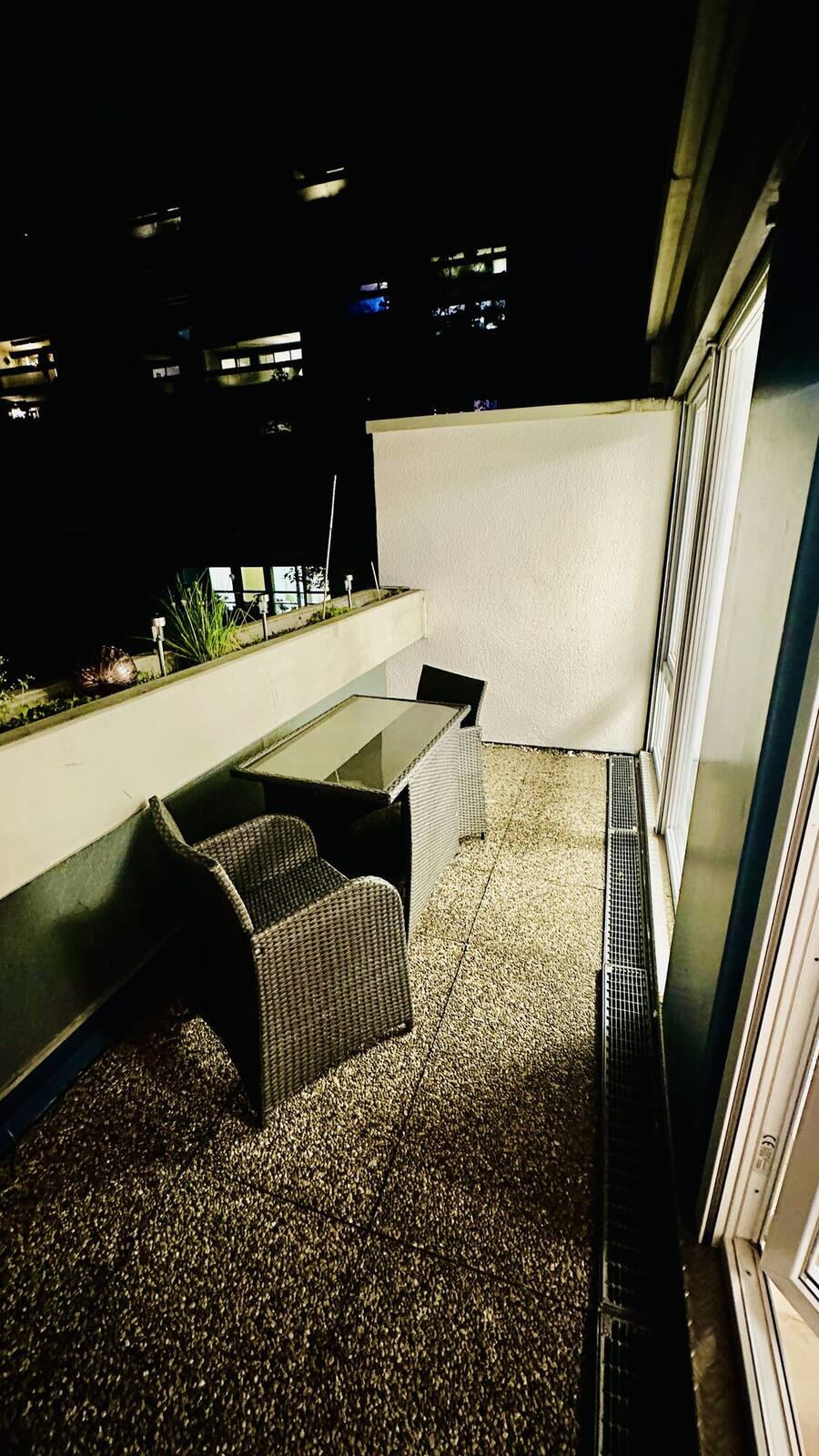 Balkon bei Nacht