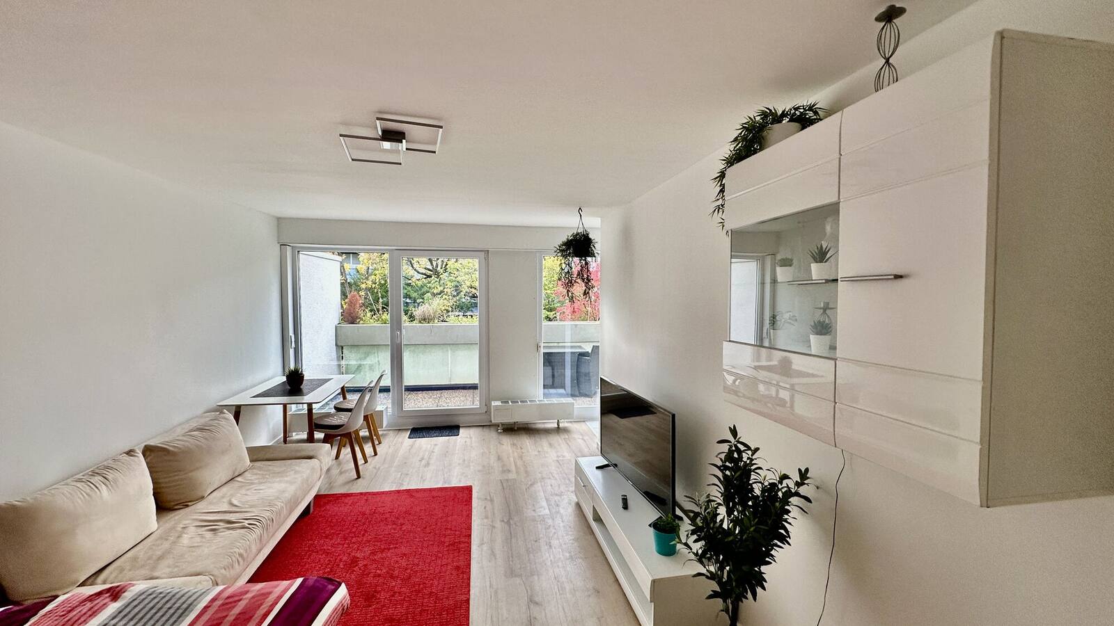 Eastside Apartment – Wohnbereich in der Karlsruher Oststadt